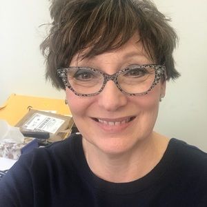 Meet your Posher, Vicki